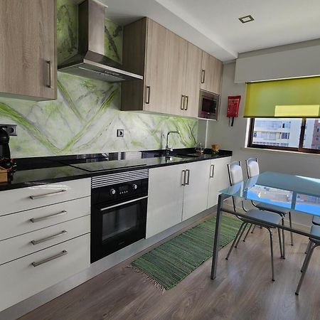 Ria Center Apartment - Left Faro Bagian luar foto