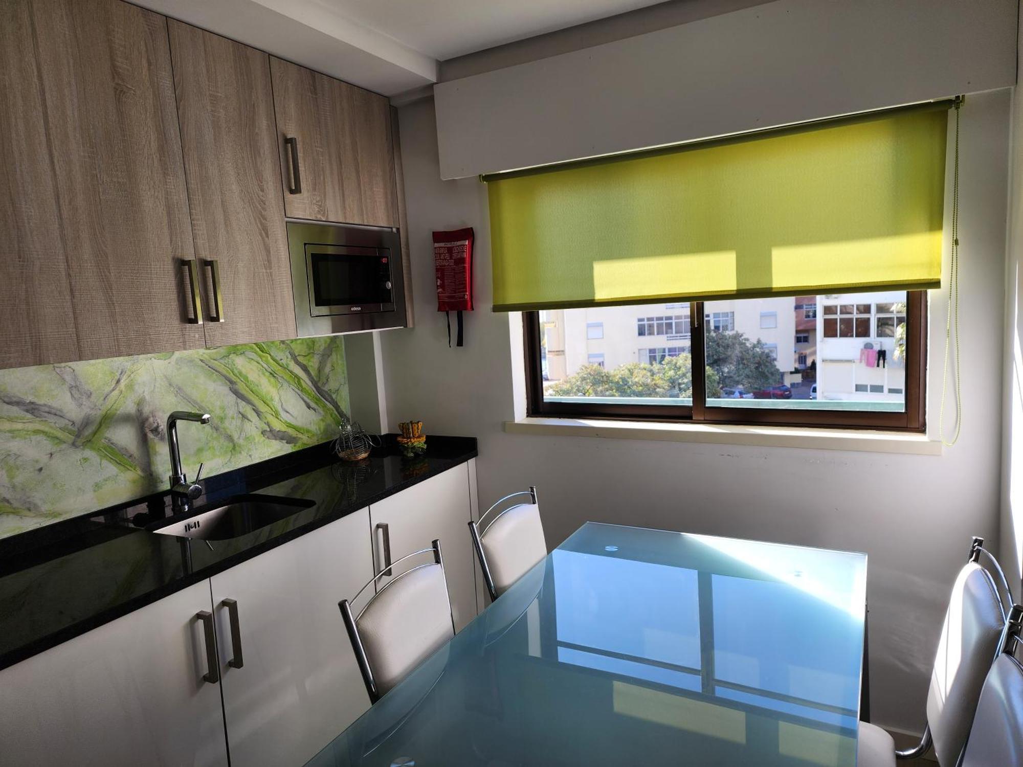 Ria Center Apartment - Left Faro Bagian luar foto