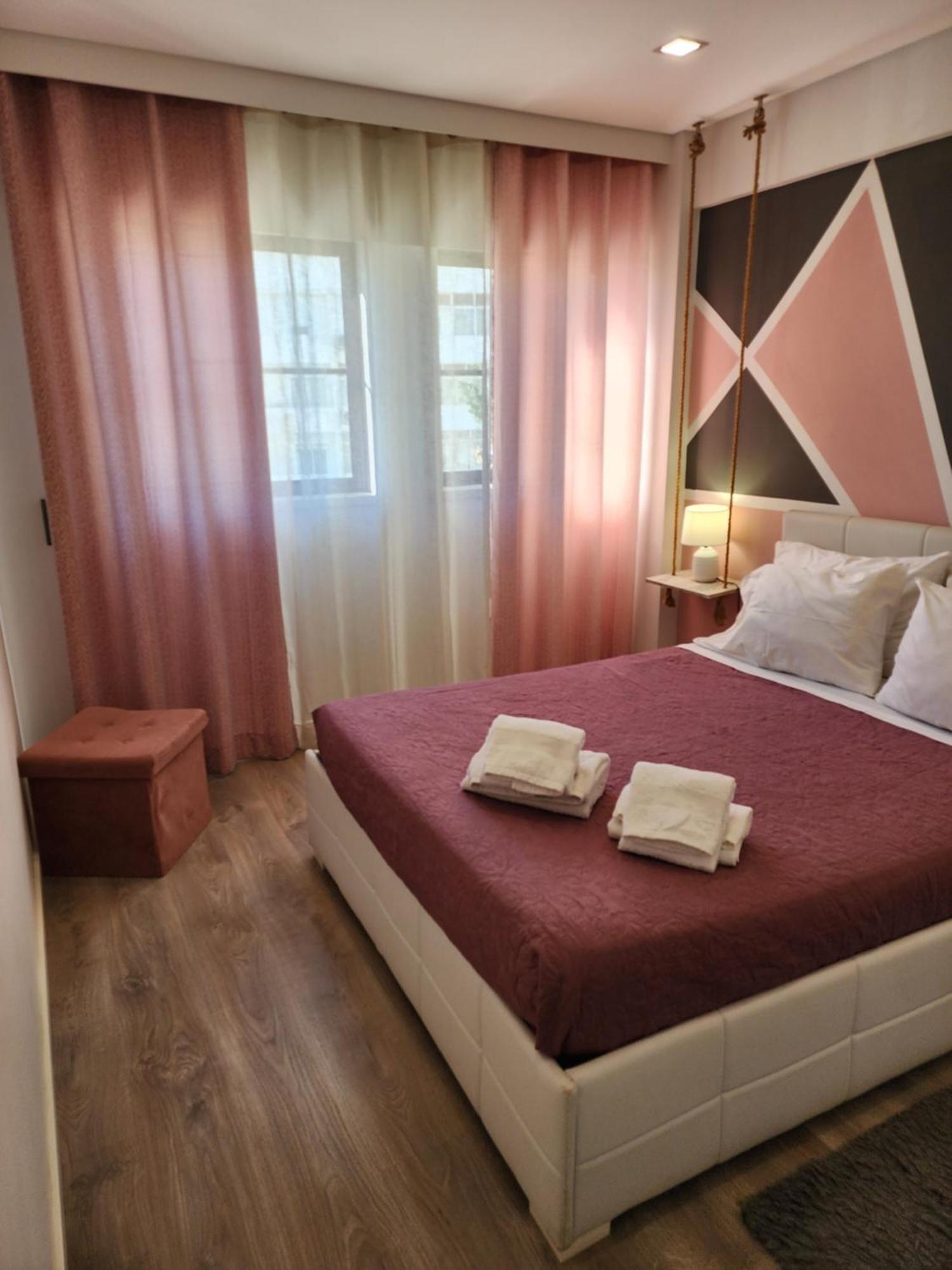 Ria Center Apartment - Left Faro Bagian luar foto